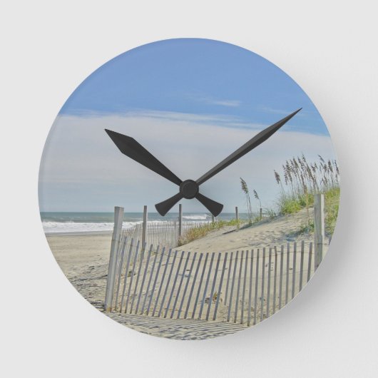 eenzaam strand ronde klok (Voorkant)