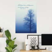 Eenzame bomen groeien sterk - Silhouette in mist Poster (Thuiskantoor)