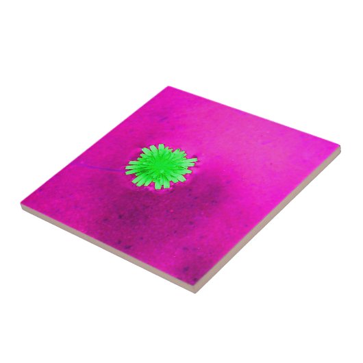 Eenzame lichtgroene bloem tegeltje (Zijkant)