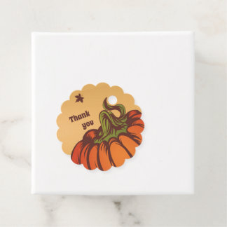 Eenzame pompoen op het veld. De herfst verlaat her Bedankjes Labels