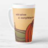 Eenzame pompoen op het veld. De herfst verlaat her Latte Mok (Linkerhoek)