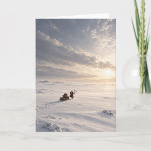 Eenzame Santa in besneeuwde Toendra bij zonsopgang Feestdagen Kaart