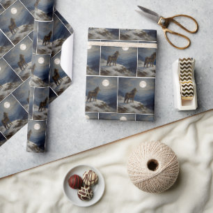 Eenzame Wolf op een Bergtop in het Maanlicht Cadeaupapier