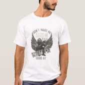 Eerbetoon aan moed en kracht: soldaat met wapens t-shirt (Voorkant)