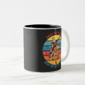 Eerst de koffie, dan de Ho Ho Ho’s Tweekleurige Koffiemok (Voorkant rechts)