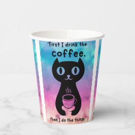 Eerst drink ik de koffie, dan doe ik dit papieren bekers