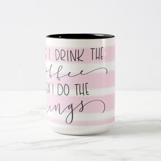 Eerst drink ik de koffieroze gestreept mok (Center)