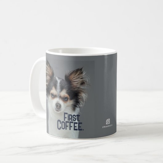 Eerst koffie. - Aanpasbare Chihuahua Koffiemok (Voorkant links)