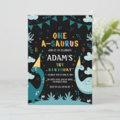 Eerste 1e verjaardag groene dinosaurus kaart (Staand voorkant)