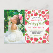 Eerste Aardbei Verjaardagsfeest Foto Briefkaart (Voorkant)