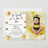 Eerste Bee-dag Zo Zoet Om Eén Bij Te Zijn Bij-foto Kaart (Voorkant)