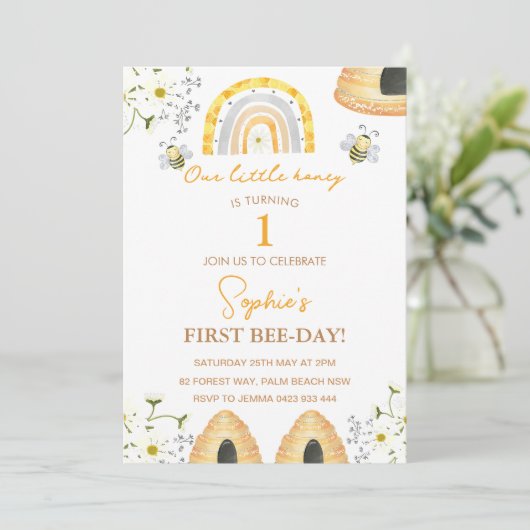 Eerste Bee Day Bumble Bee Meisjes Verjaardag Kaart (Staand voorkant)