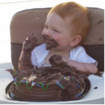 Eerste Birthday cake!!! Fotobeeldje Sleutelhanger<br><div class="desc">Dit is de kutste jongen ter wereld die geniet van zijn eerste smaak van verjaardagstaart,  zoals je kunt zien,  hij hield ervan!!</div>