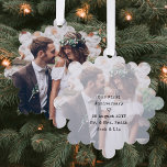 Eerste bruiloft Jubileum 2 foto's papier kerst Ornament Kaart<br><div class="desc">Vier een vreugdevolle 1e trouwdag als Mr & Mrs met een aangepaste 2 fotopapier aandenken kerstversiering. De formulering van deze sjabloon is eenvoudig te personaliseren en de afbeeldingen kunnen op de voor- en achterkant verschillend of hetzelfde zijn. (AFBEELDING PLACEMENT TIP: Een eenvoudige manier om een foto precies te plaatsen hoe...</div>