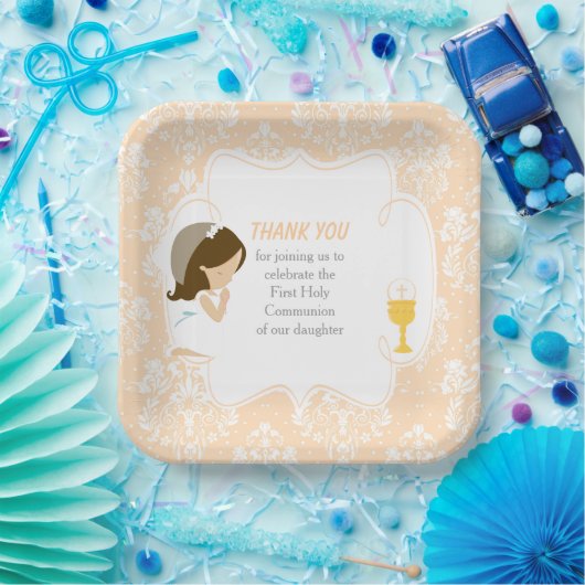 Eerste Communie Brunette Meisje Peach Damask Papieren Bordje (Feest)