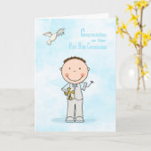 Eerste communie, Dark Hair Boy, gefeliciteerd Kaart (Gele Bloem)