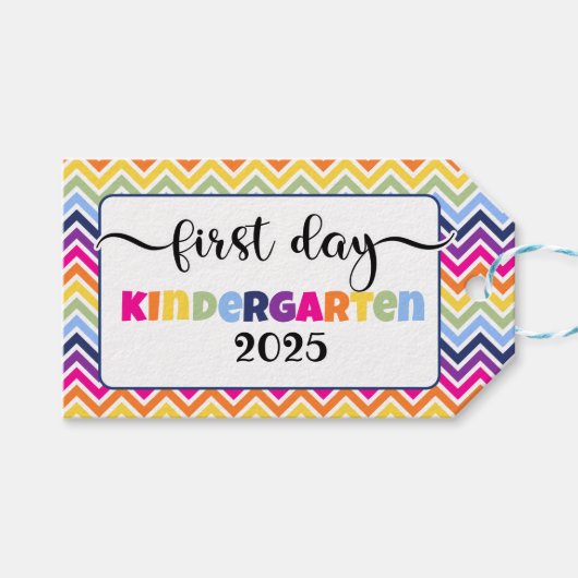 Eerste dag van de kleuterschool foto prop teken cadeaulabel (Voorkant (Horizontaal))