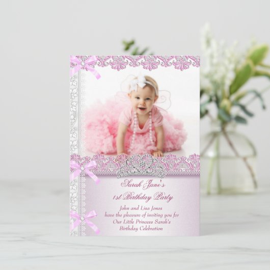 Eerste eerste verjaardag van de meisjes van het fe kaart (Staand voorkant)