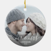 Eerste gehuwd kerstcadeaufotowitboek keramisch ornament (Achterkant)