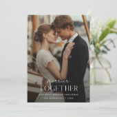 Eerste getrouwde kerst Merrier samen Foto Feestdagenkaart (Staand voorkant)