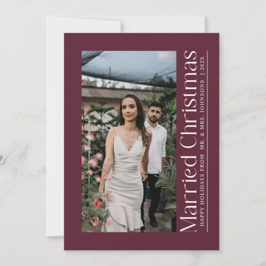Eerste getrouwde kerstfoto Passen getrouwd Bourgon Feestdagenkaart (Voorkant)