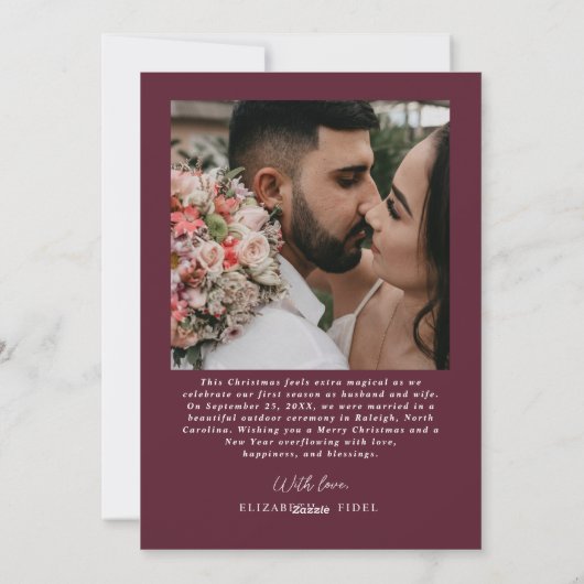 Eerste getrouwde kerstfoto Passen getrouwd Bourgon Feestdagenkaart (Achterkant)