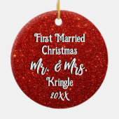 Eerste getrouwde Kerstmis Gepersonaliseerde Trouwd Keramisch Ornament (Achterkant)