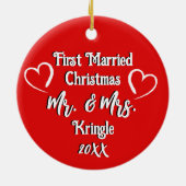 Eerste getrouwde Kerstmis Gepersonaliseerde Trouwd Keramisch Ornament (Achterkant)