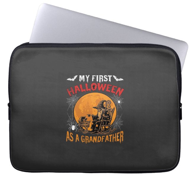 Eerste Halloween als Grootvader Tovenaar Vleermuis Laptop Sleeve (Voorkant)