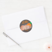 Eerste Halloween Baby Foto grijs Ronde Sticker (Envelop)