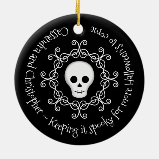 Eerste Halloween samen schedel krans Keramisch Ornament (Achterkant)