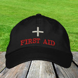 Eerste hulp geborduurd honkbalpet Rood/zwart Geborduurde Pet<br><div class="desc">Ingeborduurde Petten: Klassiek baseball-pet met de tekst "EERSTE HULP" voor eerste uitzending,  hulppersoneel,  organisatoren van evenementen,  medisch personeel</div>