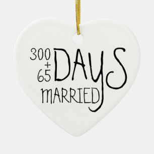 Eerste huwelijksverjaardag getrouwde vrouw man keramisch ornament