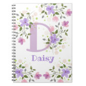 Eerste Initiaal plus naam Daisy met bloemen Notitieboek (Voorkant)