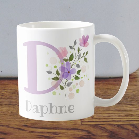Eerste Initiaal plus naam Daphne met bloemen Koffiemok