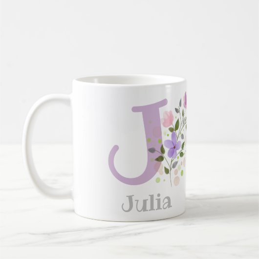 Eerste Initiaal plus naam Julia met bloemen Koffiemok (Links)