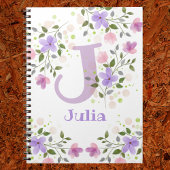 Eerste Initiaal plus naam Julia met bloemen Notitieboek