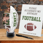 Eerste jaar beneden handtekening mijn Football Reclamebord Met Voetstuk<br><div class="desc">Presenteren van onze charmante 'Please Autograph My Birthday Football' Tafelbordje - een unieke touch die een gepersonaliseerde en gedenkwaardige twist toevoegt aan uw 'First Year Down' football-thema viering. Dit bord nodigt niet alleen gasten uit; het nodigt hen uit om bij te dragen aan een aandenken dat de geest van de...</div>