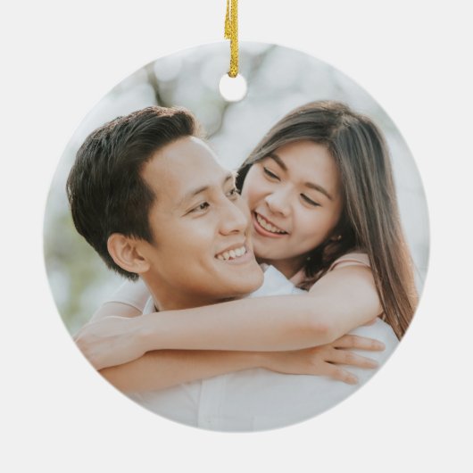 Eerste jaar Rode Poinsettia Floral Kerstmis Keramisch Ornament (Achterkant)