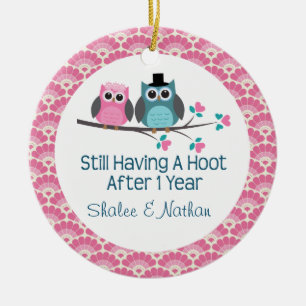 Eerste Jubileum Gepersonaliseerde Owl Couple Cadea Keramisch Ornament