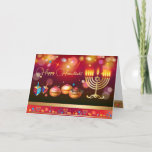 Eerste kaars van het Hanoekasfestival van de Licht Bedankkaart<br><div class="desc">De eerste kaars van Hanukkah. Happy Hanukkah Festival of light party nodigde schoonheid joodse feestkaart uit. Mooie joodse Holiday Chanukkah-achtergrond met traditionele Chanoekanoratieve symbolen - houten drogers (draaiende bovenkant), donuts, hanukkiah menorah, kaarsen, ster van David en gloeiende lichtjes, gouden patroon van behang. Hanukkah-festival van de decoratie van lichtevenementen. Jeruzalem, Israël....</div>