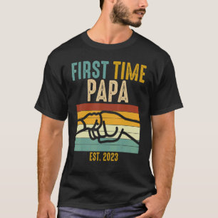 Eerste keer dat Papa Oost 2023 de Eerste Bump prom T-shirt