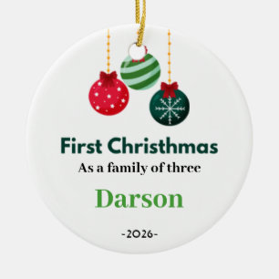 Eerste kerst als een gepersonaliseerd ornament