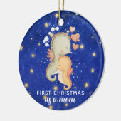 Eerste kerst als een moeder zeepaardje gewoonte keramisch ornament (Links)
