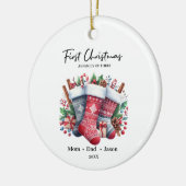 Eerste kerst als familie van drie kousen keramisch ornament (Links)