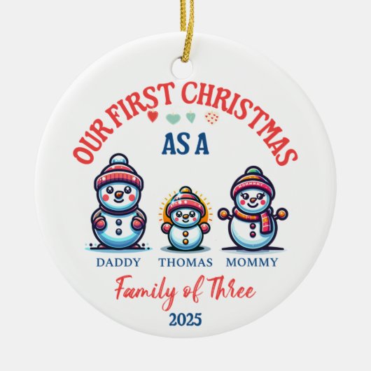 Eerste kerst als familie van drie Schattigee sneeu Keramisch Ornament (Voorkant)