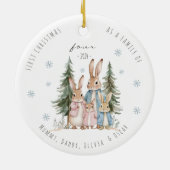 Eerste kerst als familie van vier konijnen keramisch ornament (Achterkant)