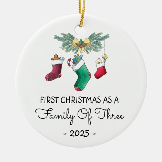 Eerste kerst als gezin van drie 2025 keramisch ornament (Voorkant)