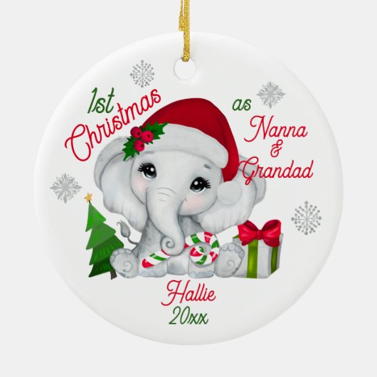 Eerste kerst als grootouders Schattigee olifant Keramisch Ornament (Achterkant)