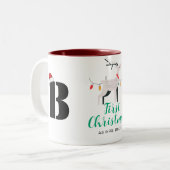 Eerste kerst als Mrs. Family Monogrammed Naam Tweekleurige Koffiemok (Voorkant links)